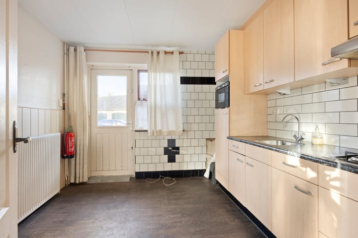 Photo 15 of Buizerdstraat 80