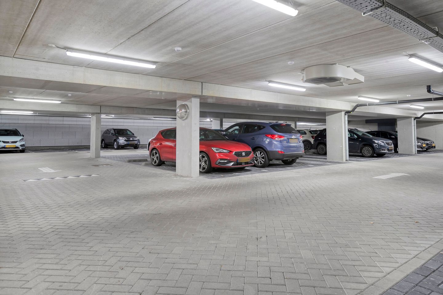 Photo 34 of Lapis Lazuli 137