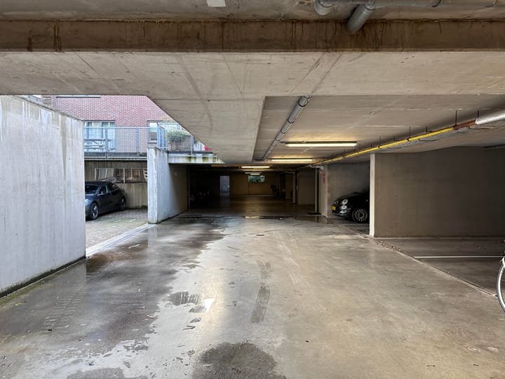 Photo 2 of Gruttersdijk 36