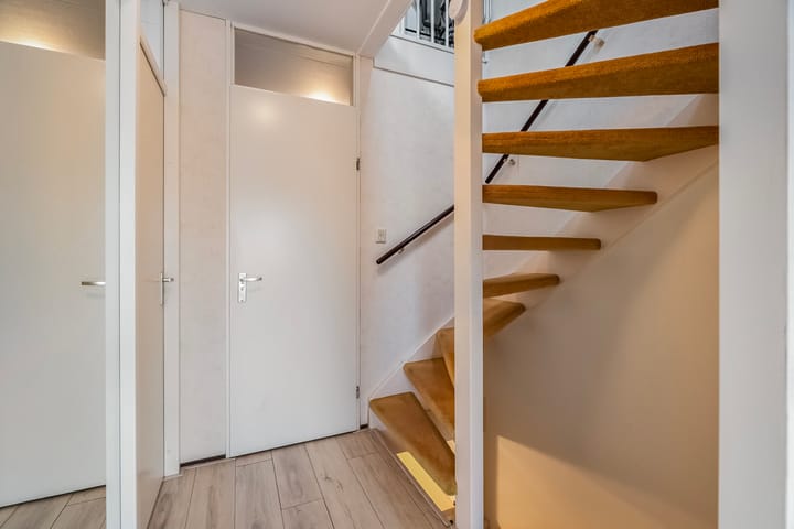 Foto 15 van Van Foreestlaan 13