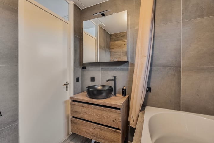 Foto 21 van Van Foreestlaan 13