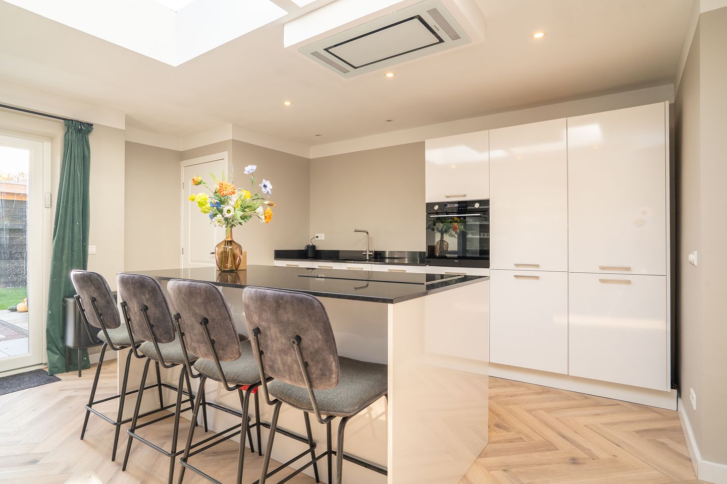 Photo 14 of J.W. Swiersstraat 73