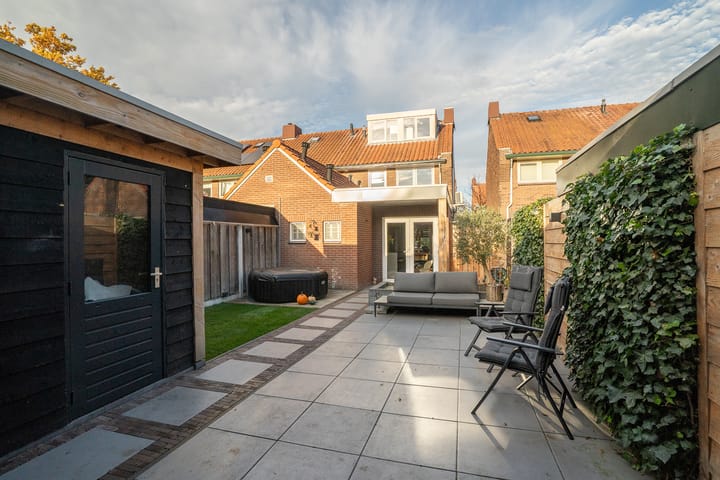 Photo 4 of J.W. Swiersstraat 73