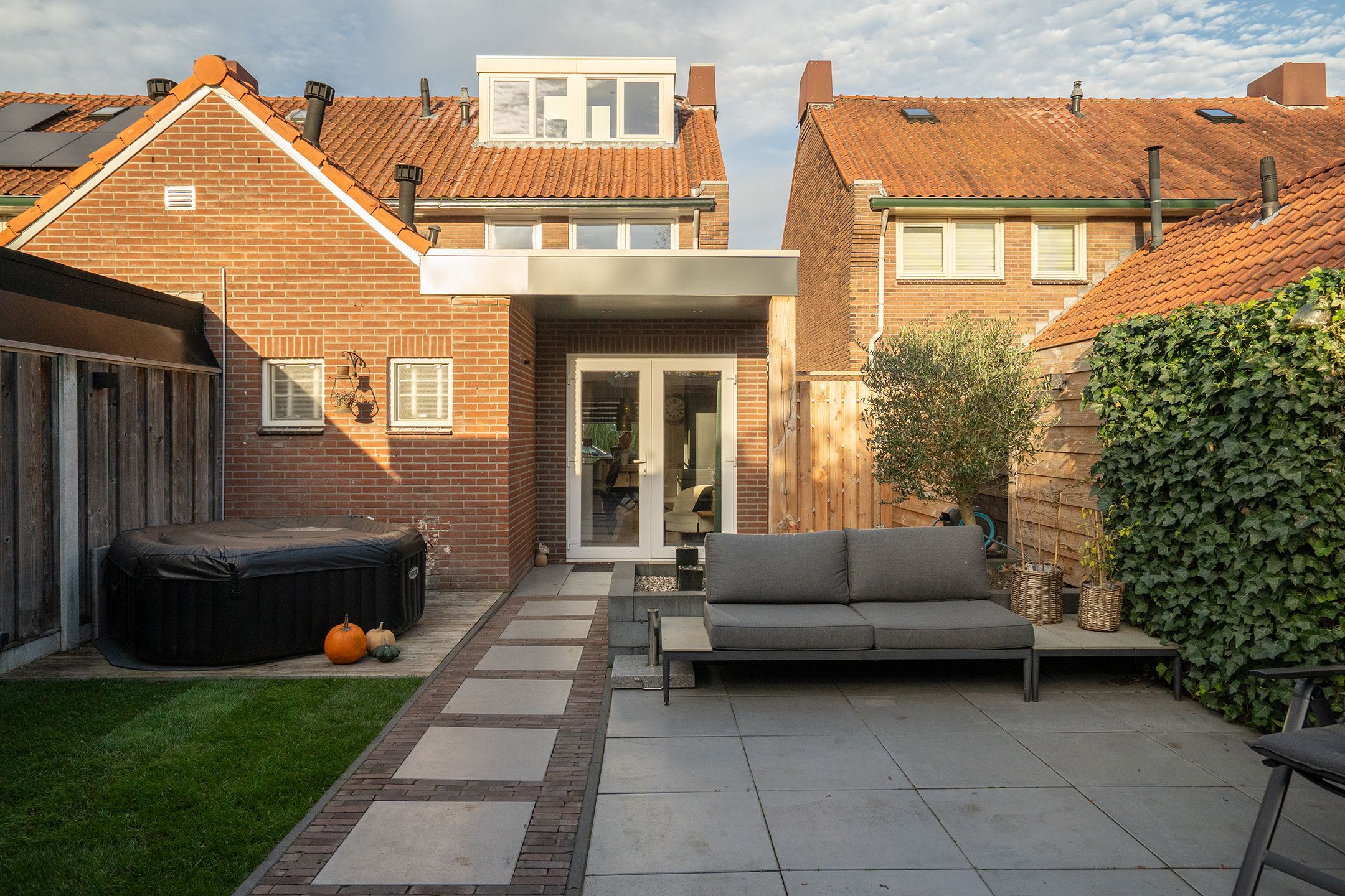 Photo 42 of J.W. Swiersstraat 73