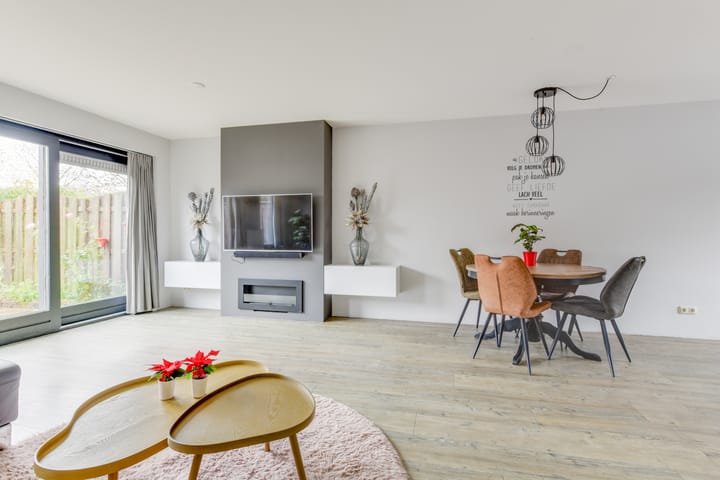 Foto 10 van Roodeswerf 4