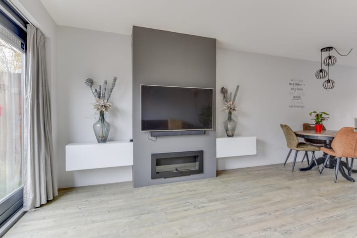 Foto 14 van Roodeswerf 4