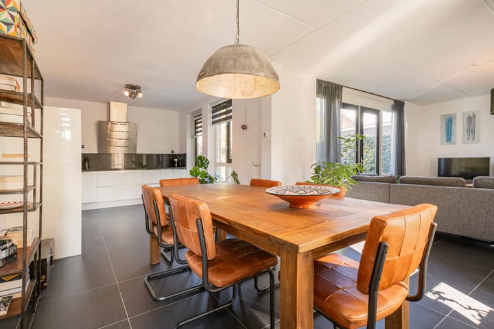 Foto 13 van Notaris van Puttenstraat 12