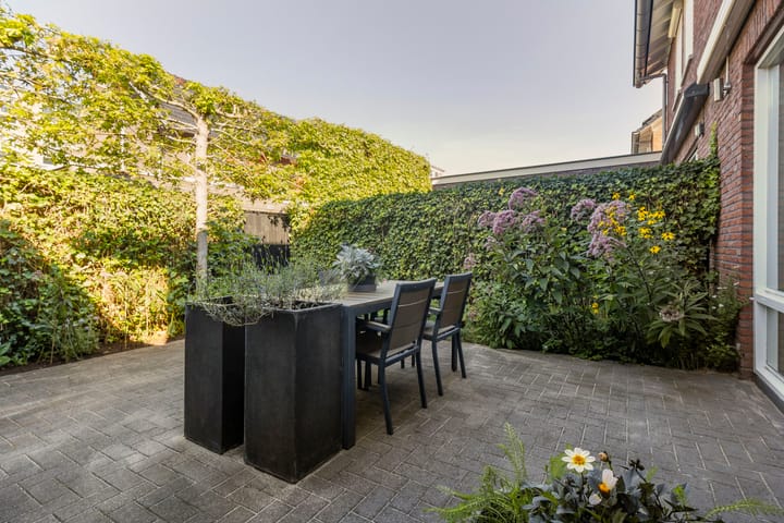 Foto 31 van Notaris van Puttenstraat 12