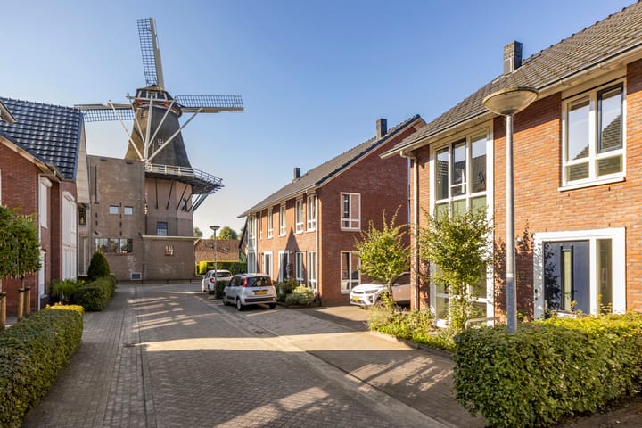 Foto 34 van Notaris van Puttenstraat 12