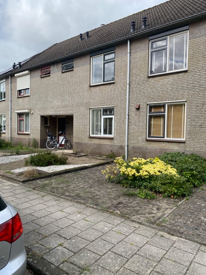 A.B. van Lieshoutlaan 93