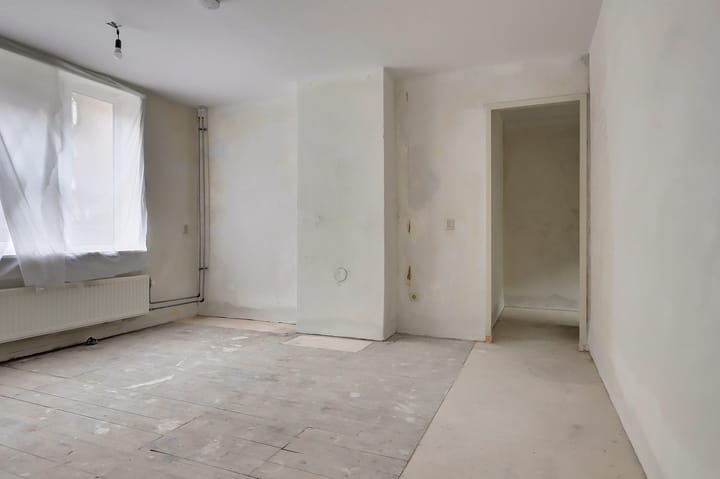 Photo 11 of Vincent van Goghstraat 106