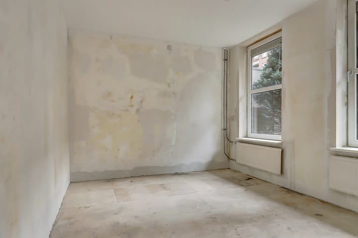 Photo 18 of Vincent van Goghstraat 106