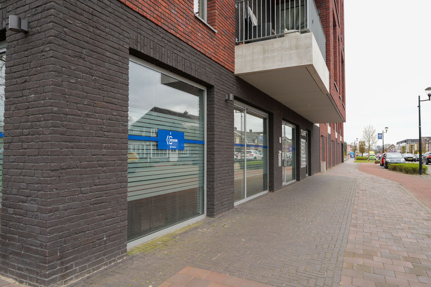 Bekijk foto 4 van Stationsplein 1