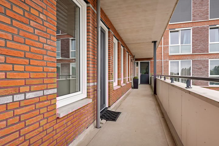 Photo 6 of Margaretha Havermanstraat 63