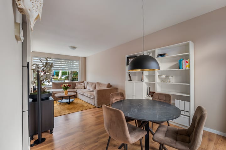 Photo 17 of Alblasstraat 2