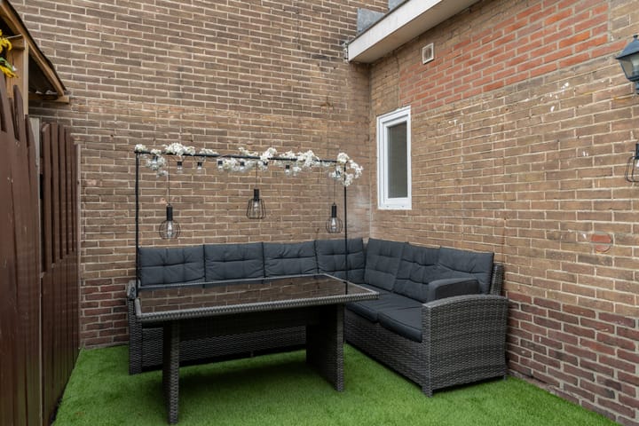 Photo 20 of Alblasstraat 2