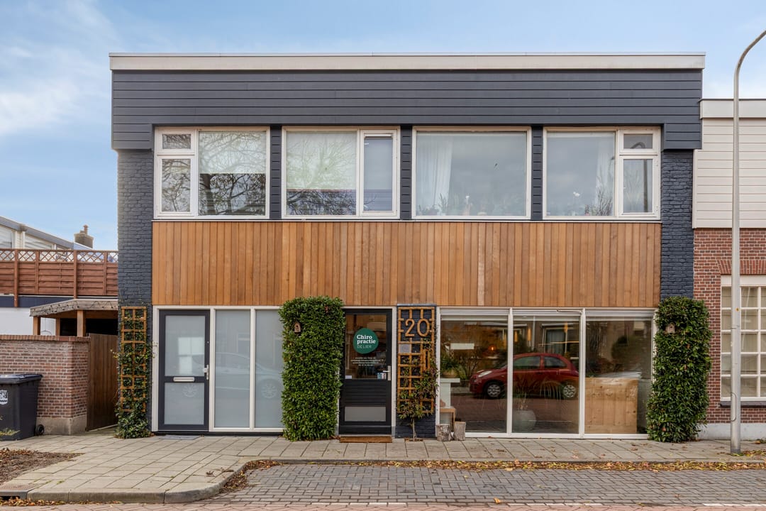 Photo 1 of Emmastraat 20