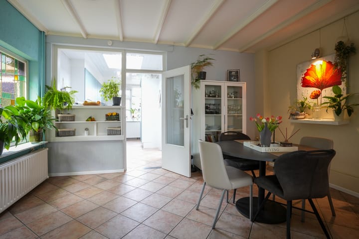 Foto 6 van Esdoornstraat 17