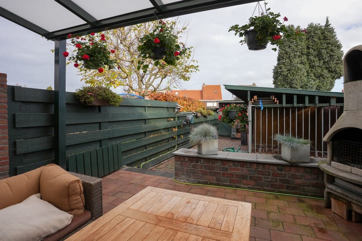 Foto 18 van Esdoornstraat 17