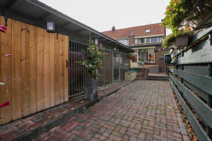 Foto 21 van Esdoornstraat 17