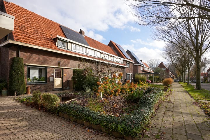 Foto 26 van Esdoornstraat 17