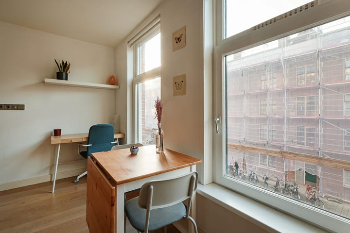 Photo 4 of Marnixstraat 237-F