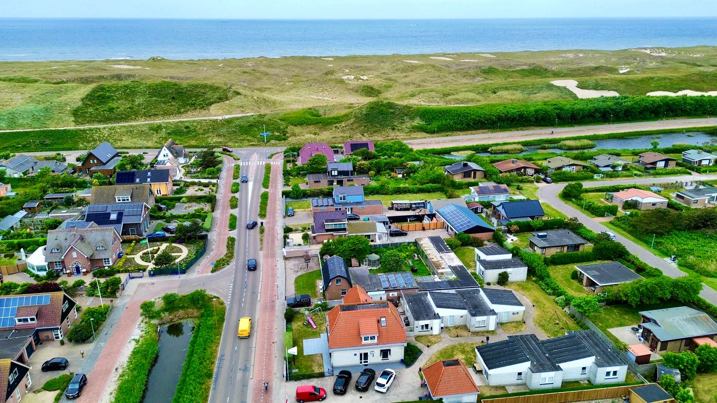 Bekijk foto 1 van Van Foreestweg 5