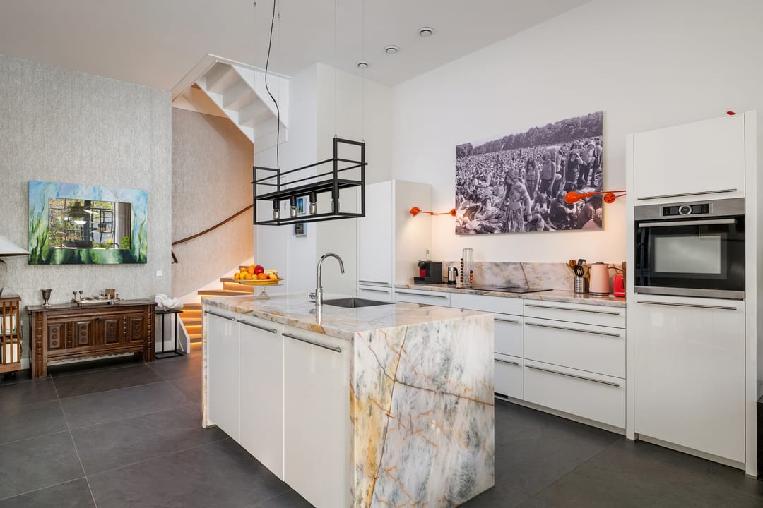 Photo 11 of Abraham Tuschinskistraat 82