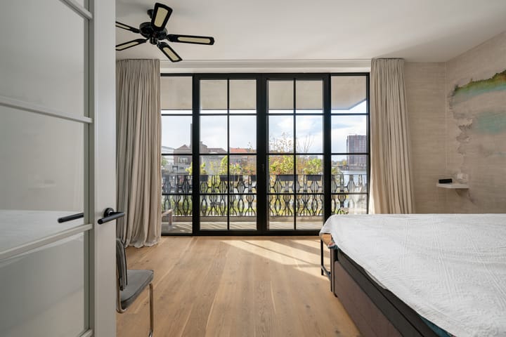 Photo 18 of Abraham Tuschinskistraat 82