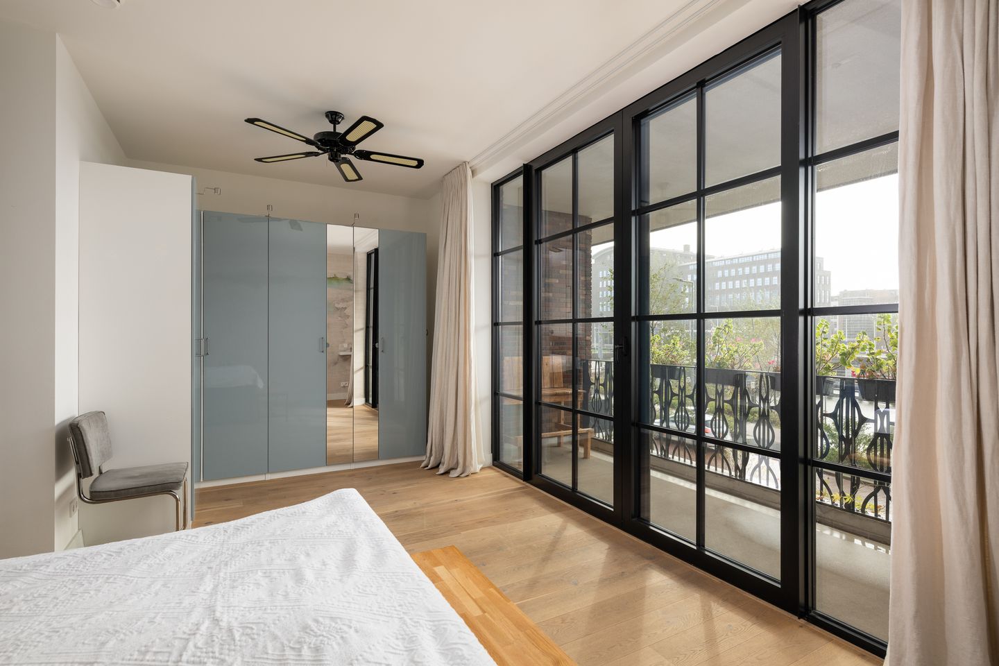 Photo 20 of Abraham Tuschinskistraat 82