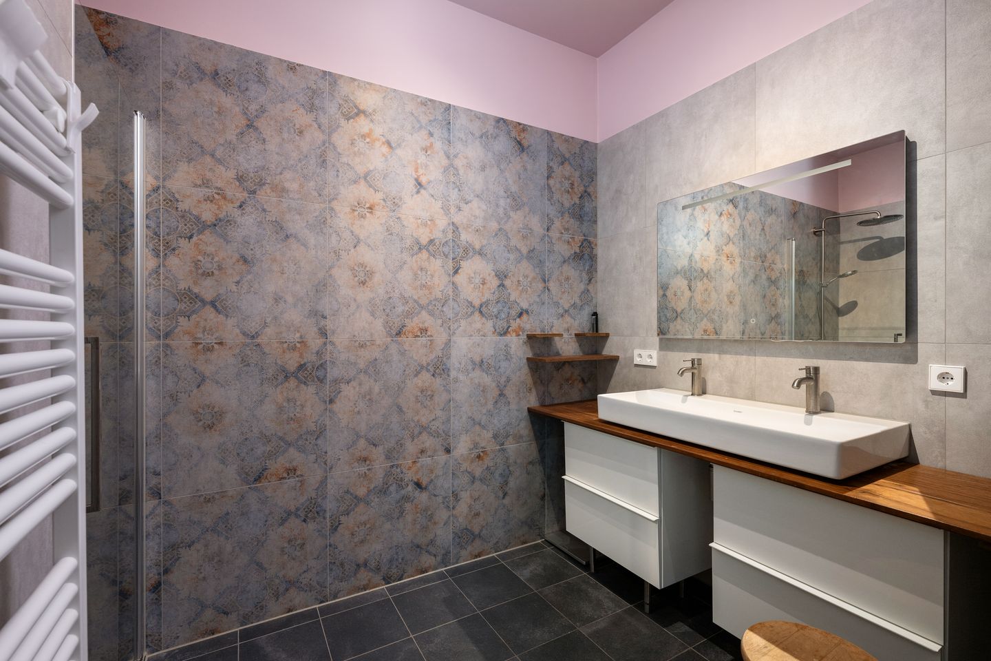 Photo 25 of Abraham Tuschinskistraat 82