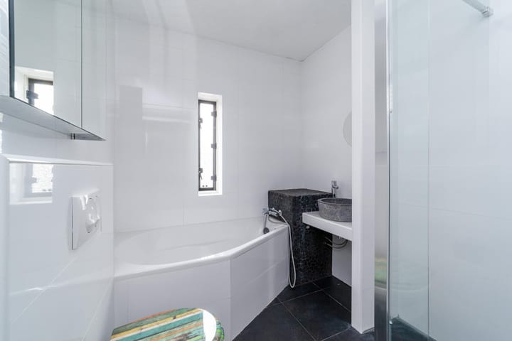 Photo 11 of Vriesschestraat 22