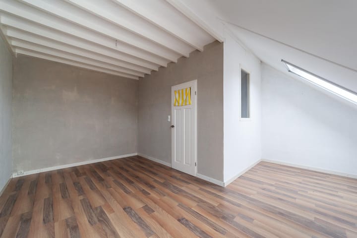 Photo 16 of Vriesschestraat 22