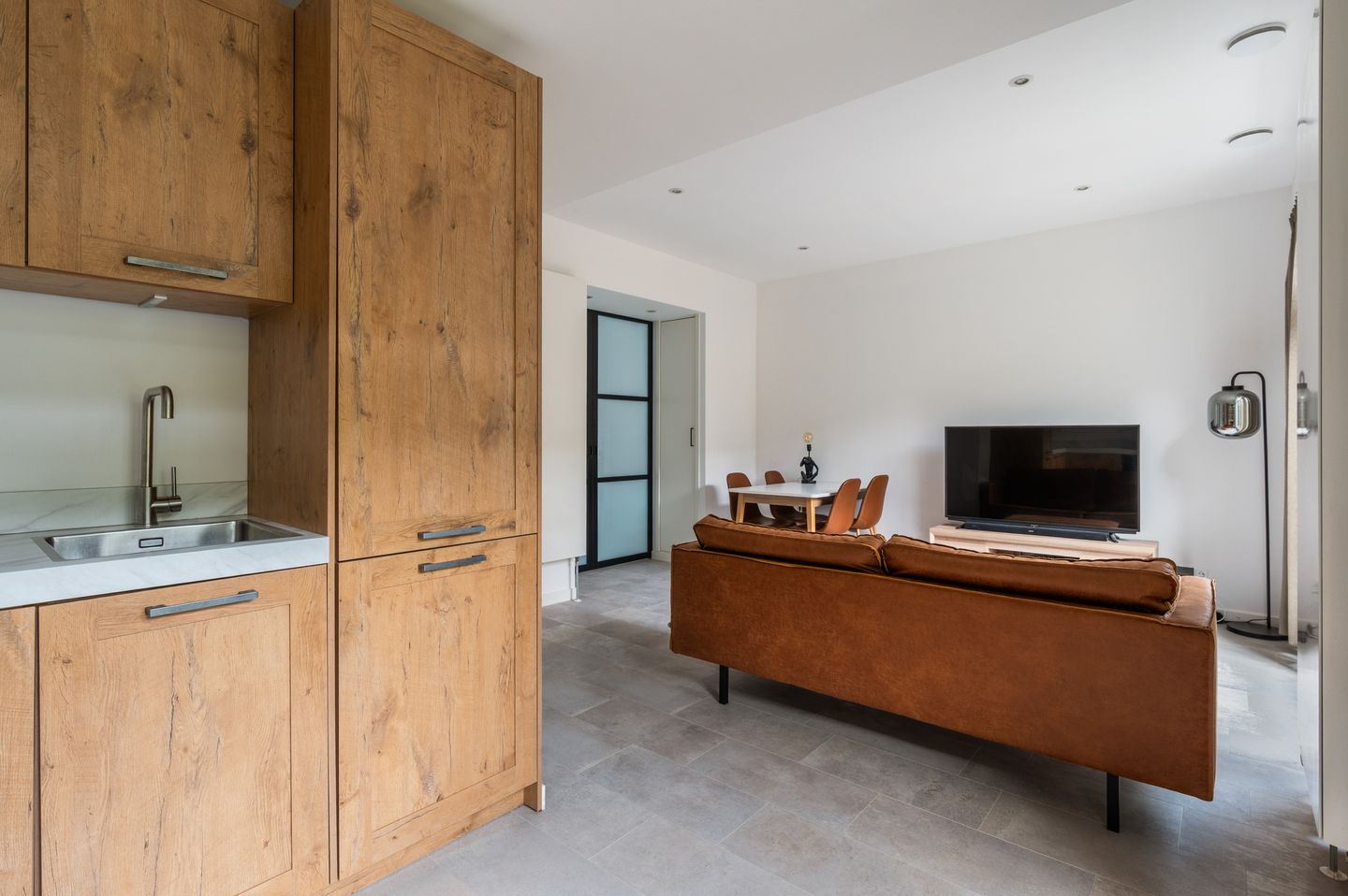 Photo 10 of Cleyburchstraat 50-A