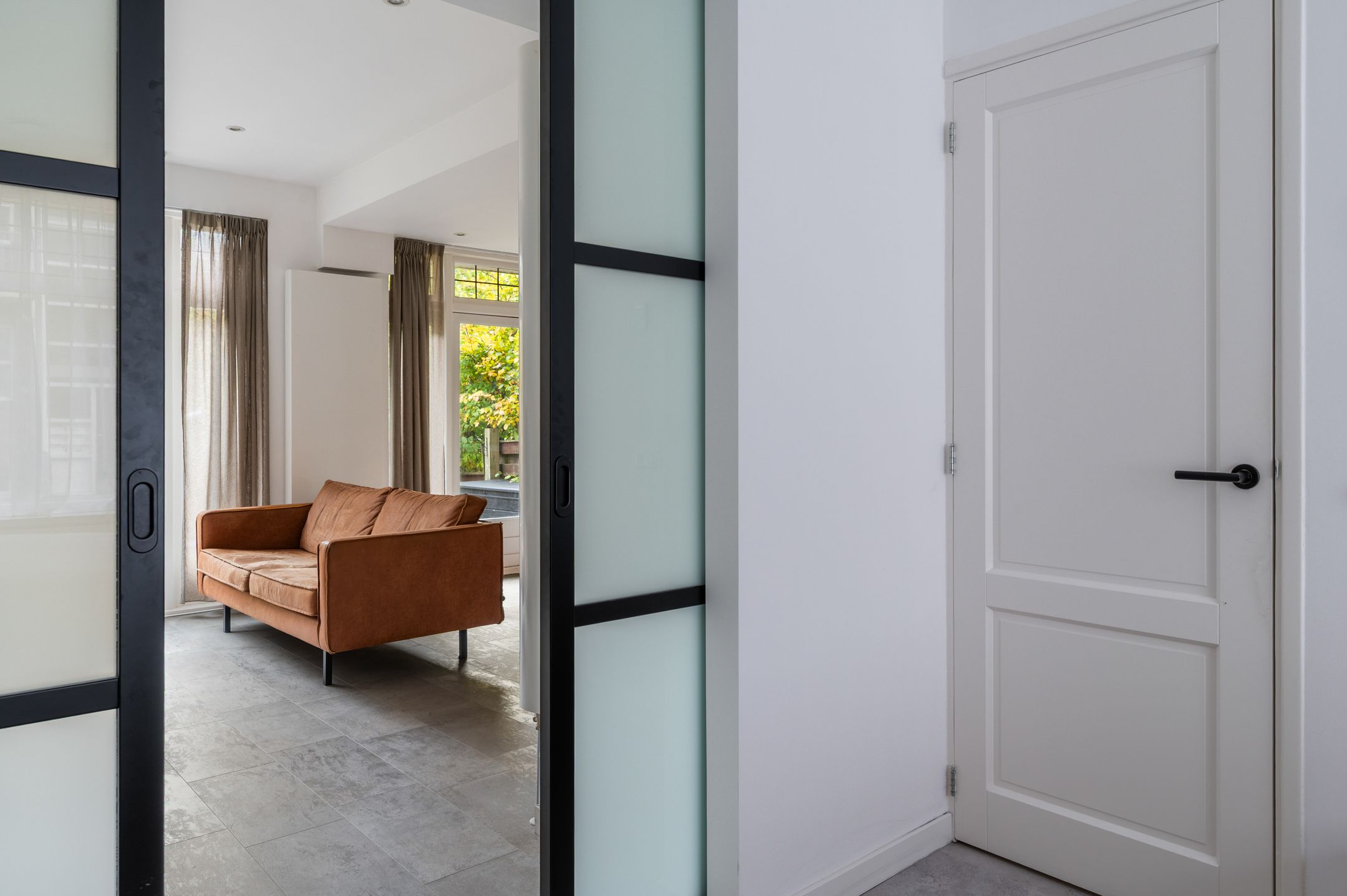 Photo 24 of Cleyburchstraat 50-A