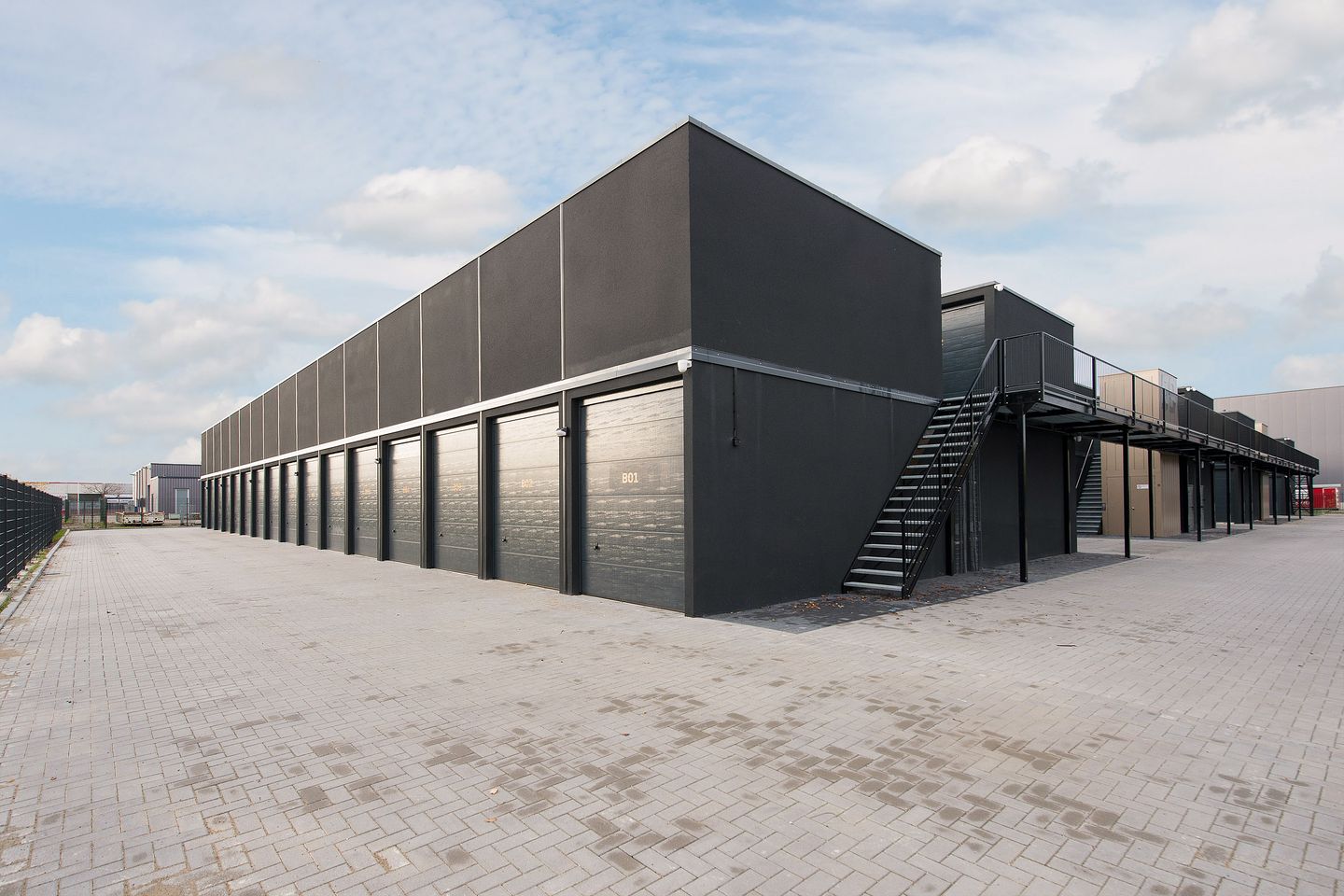 Bekijk foto 2 van van Vlissingenstraat 61-A