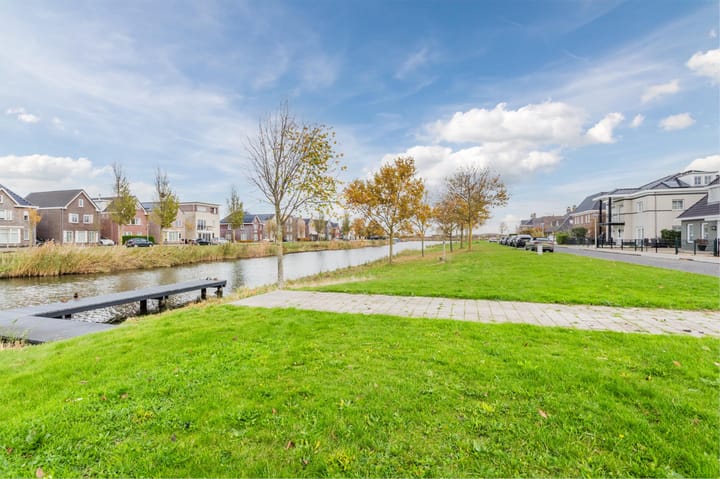 Foto 47 van Octant 24