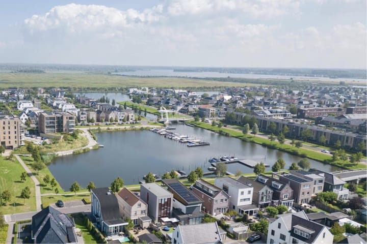 Foto 50 van Octant 24