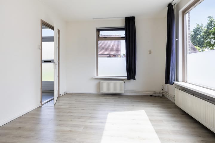 Foto 4 van Middenstraat 3