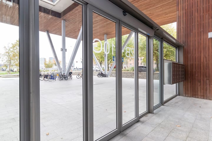 Foto 35 van Barentszplein 6-R