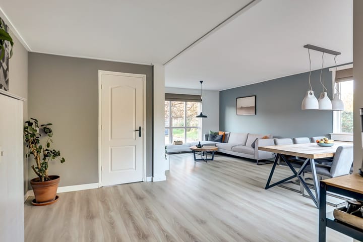 Photo 16 of Schoolpad 37