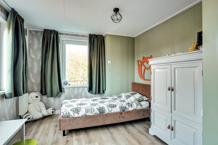 Photo 20 of Schoolpad 37