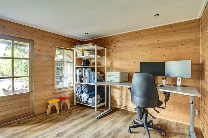 Photo 26 of Schoolpad 37