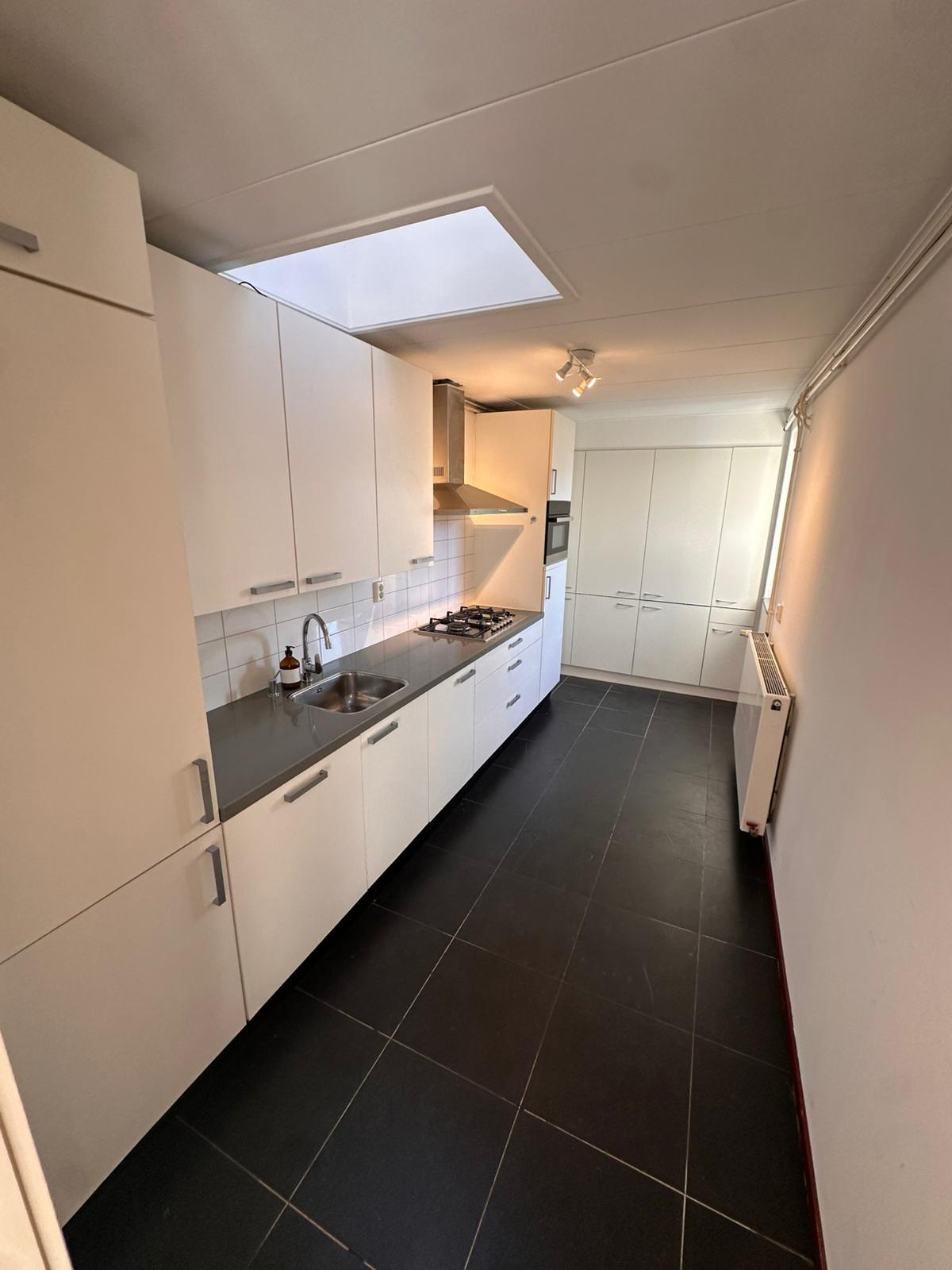 Photo 5 of Spaarnwouderstraat 72-A