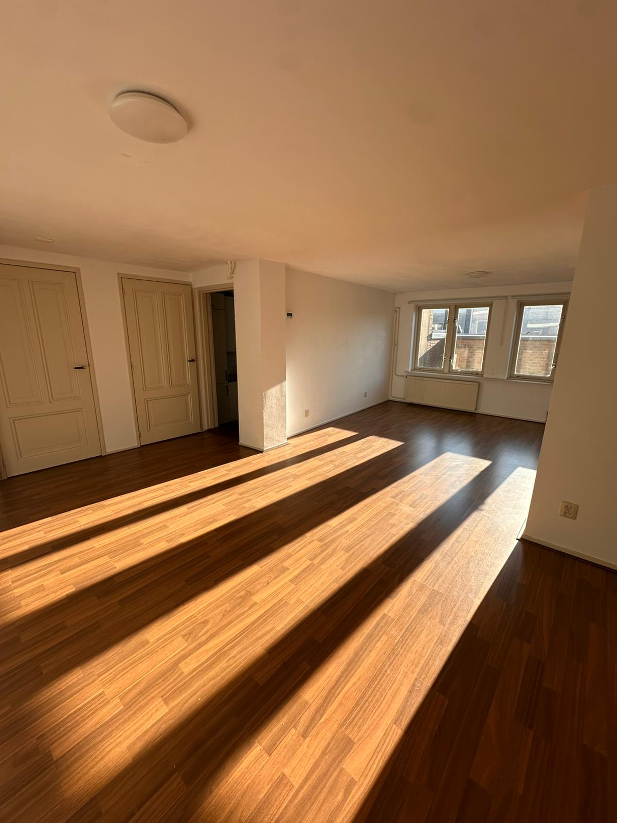 Photo 3 of Spaarnwouderstraat 72-A