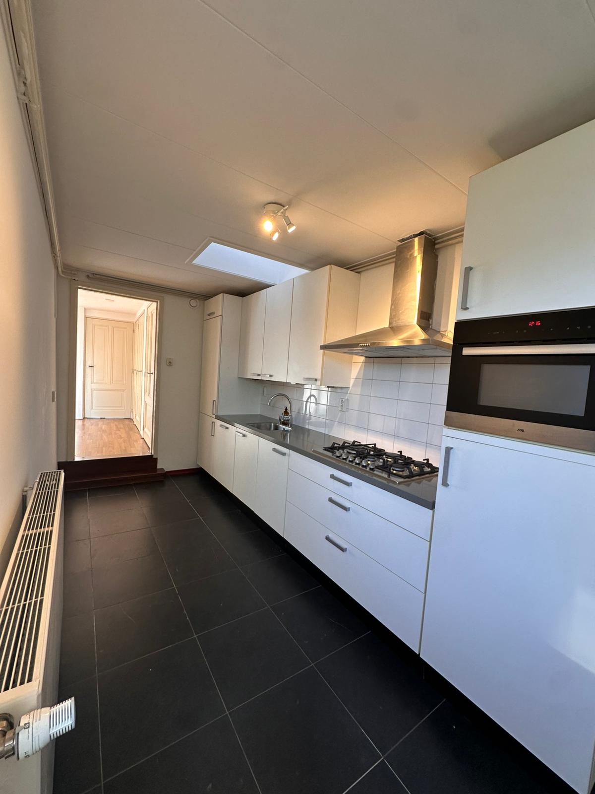 Photo 6 of Spaarnwouderstraat 72-A