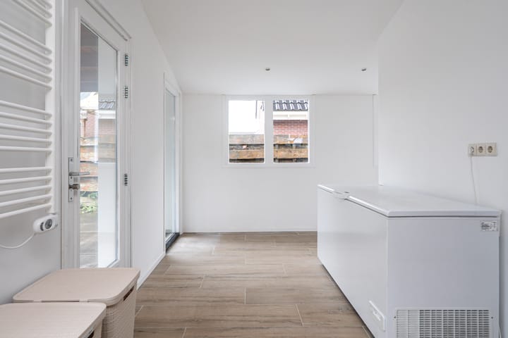 Photo 25 of Van Akenwei 20