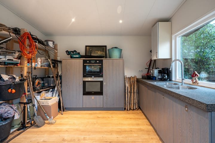 Photo 43 of Van Akenwei 20