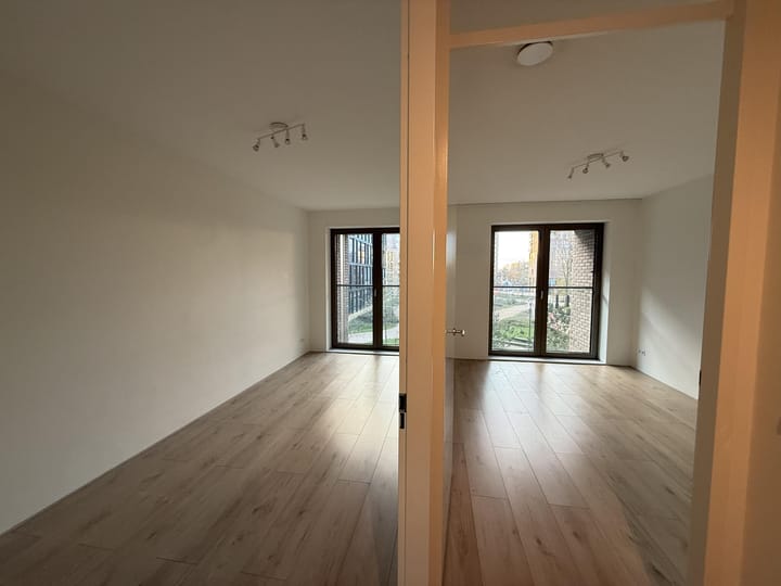 Photo 10 of Amerikaweg 32