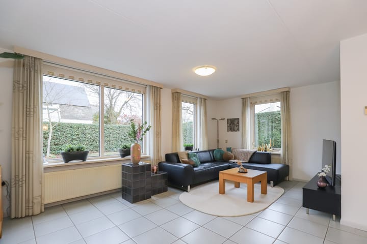 Photo 2 of Bosrank 5